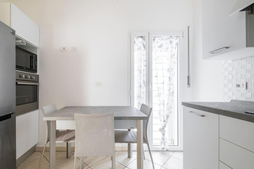 A Casa Di Mo', A Due Passi Dalla Stazione E Fiera Bologna Buitenkant foto